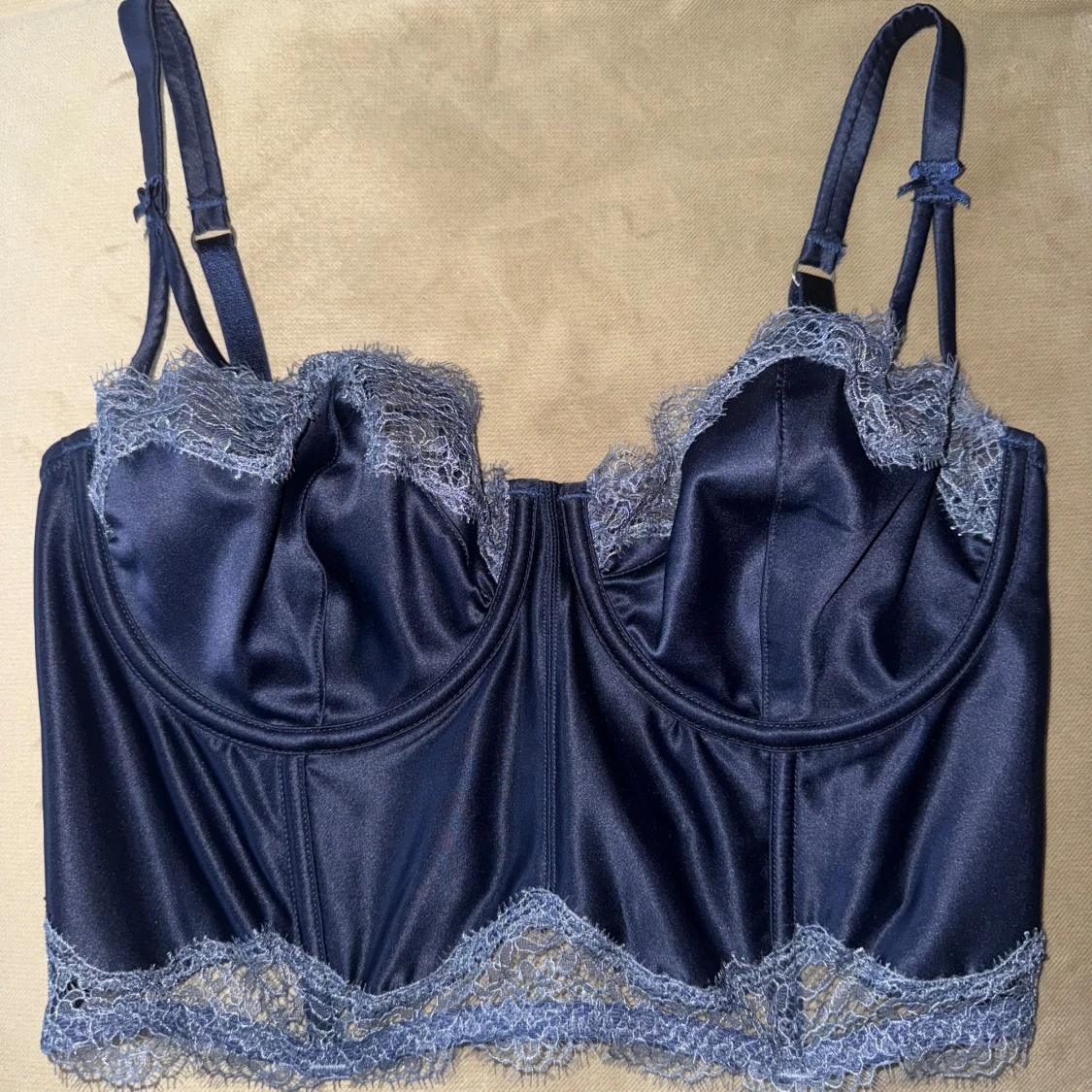 Mörkblå korsett från Victoria's Secret