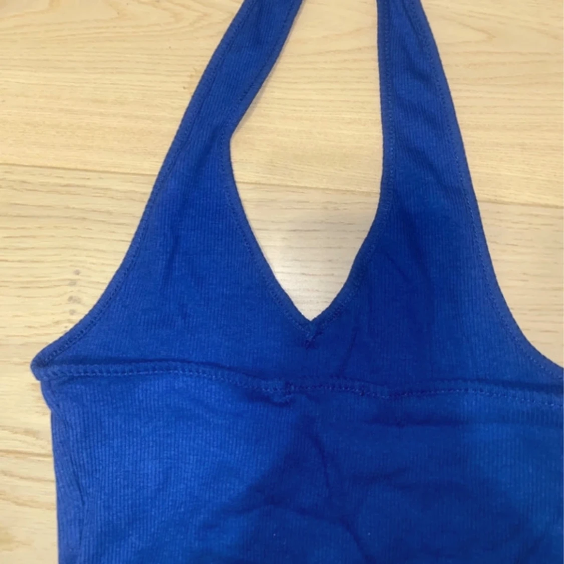 Blå halterneck bikini från Fashion Nova - 1