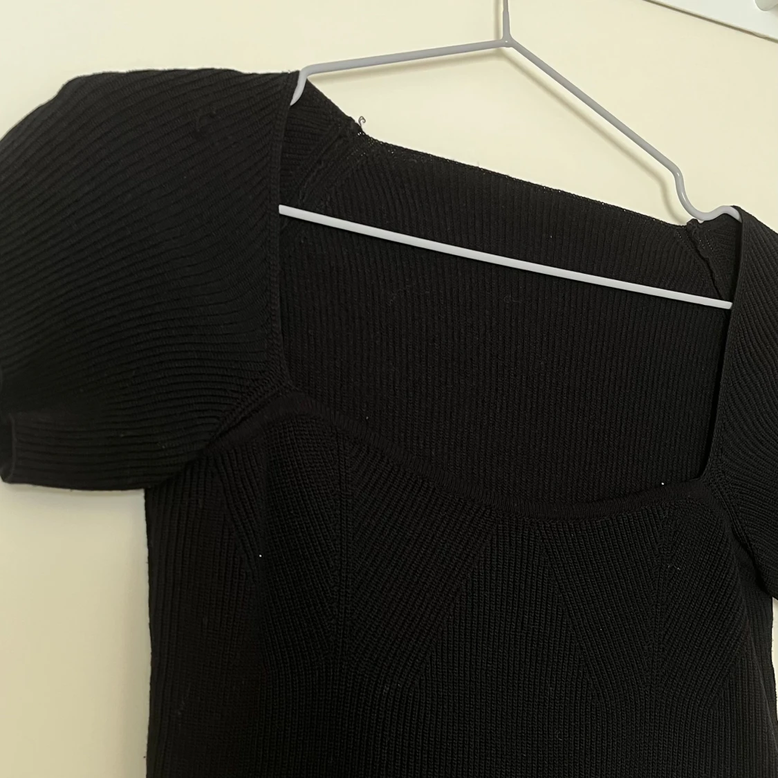 Svart stickad topp - 1