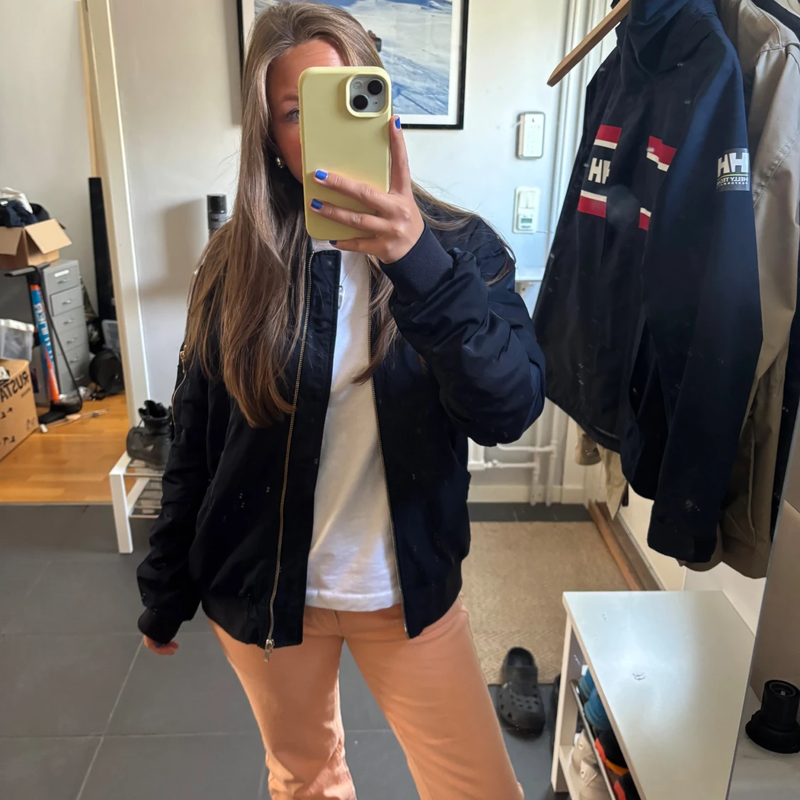 Mörkblå bomberjacka