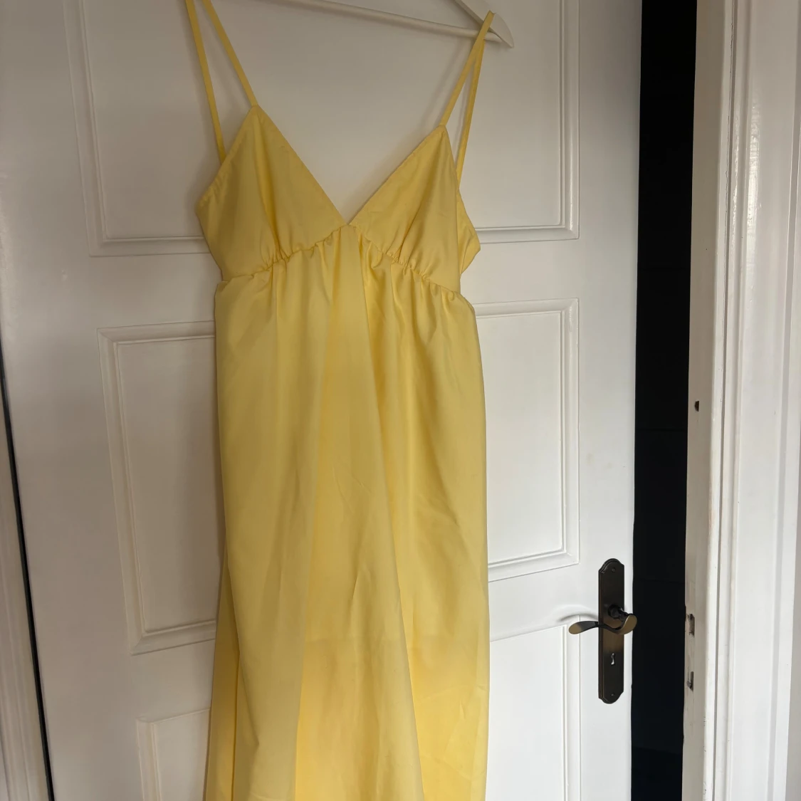 Gul klänning - 2