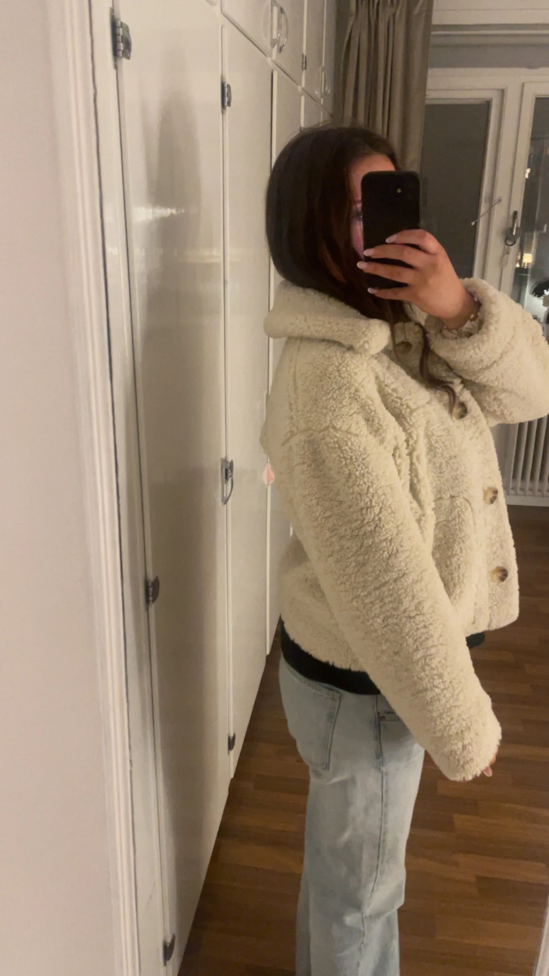 Beige teddyjacka med knappar - 1