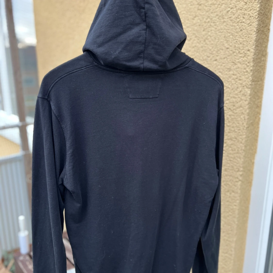 Svart hoodie från C.P. Company - 1