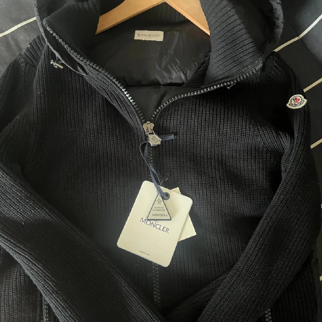 Svart pufferjacka från Moncler - 2