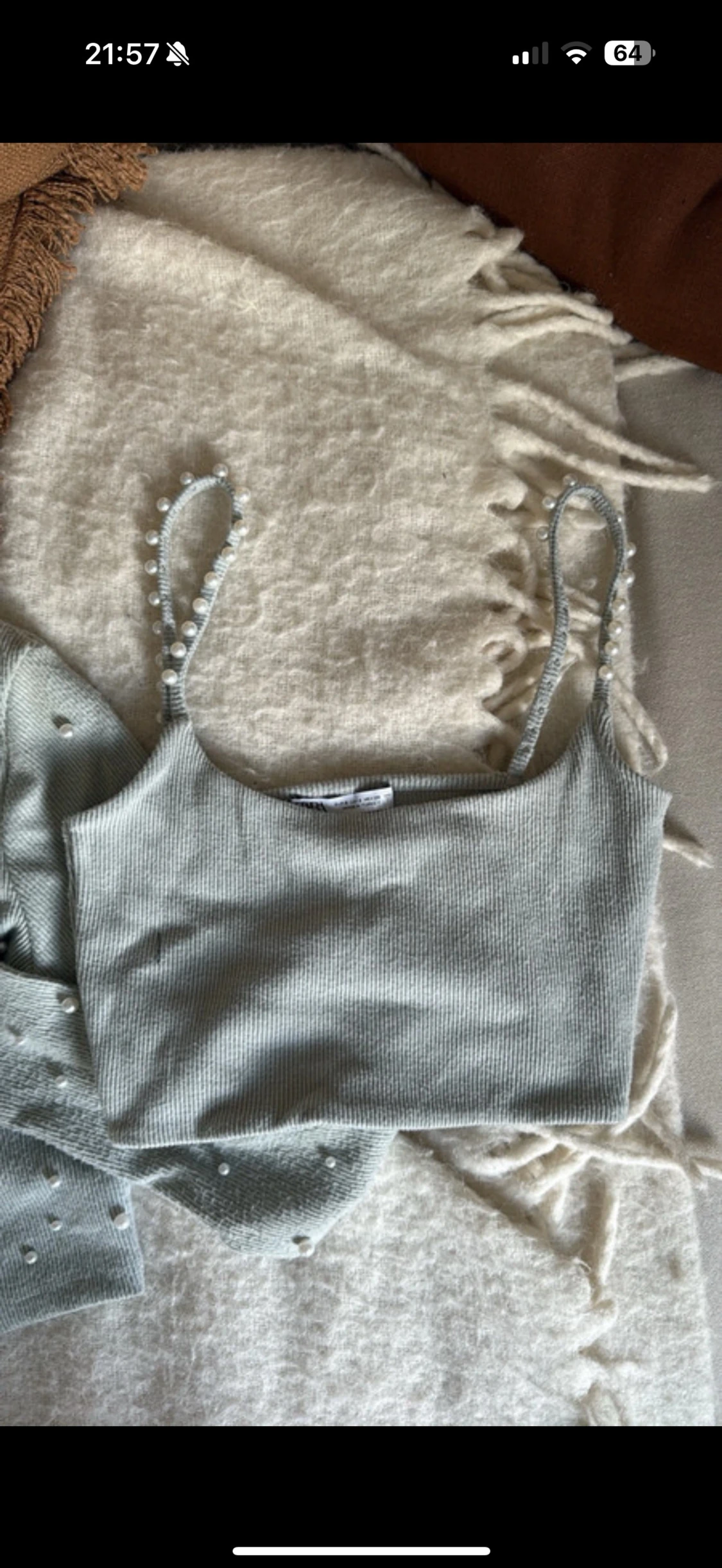 Ljusgrå croppatt set med pärlor från Zara - 5