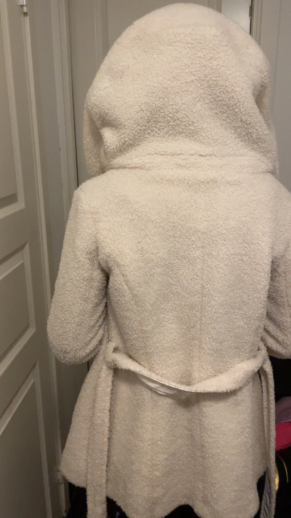 Vit teddyjacka med huva och bälte - 2