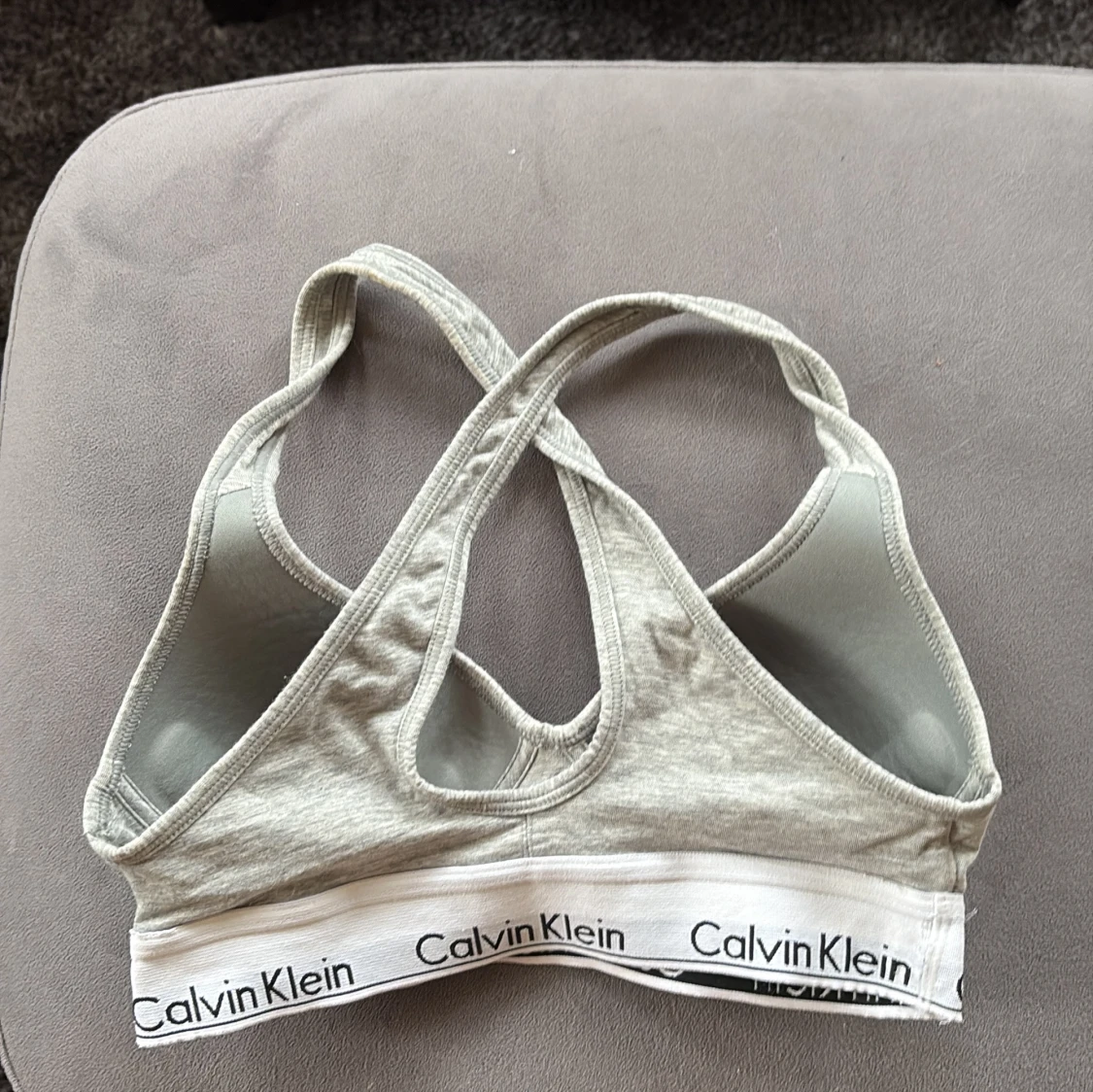 Grå push up topp från Calvin Klein - 2