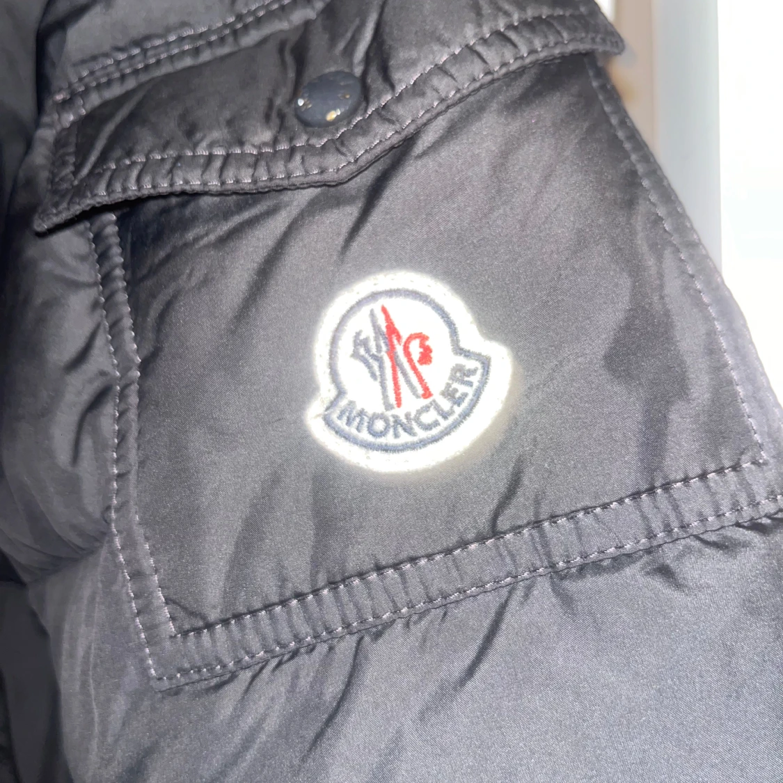 Svart Moncler Jacka  - 1