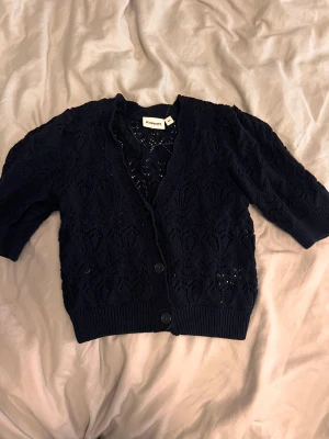 Söt kofta från Kappahl - Ganska använd men inget fel på. Jättesöt i storlek xs