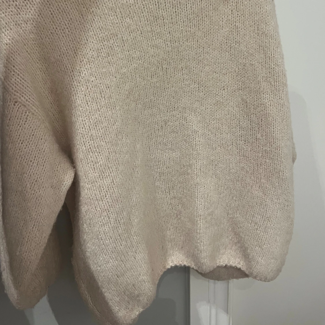 Beige stickad kofta från Lindex - 2