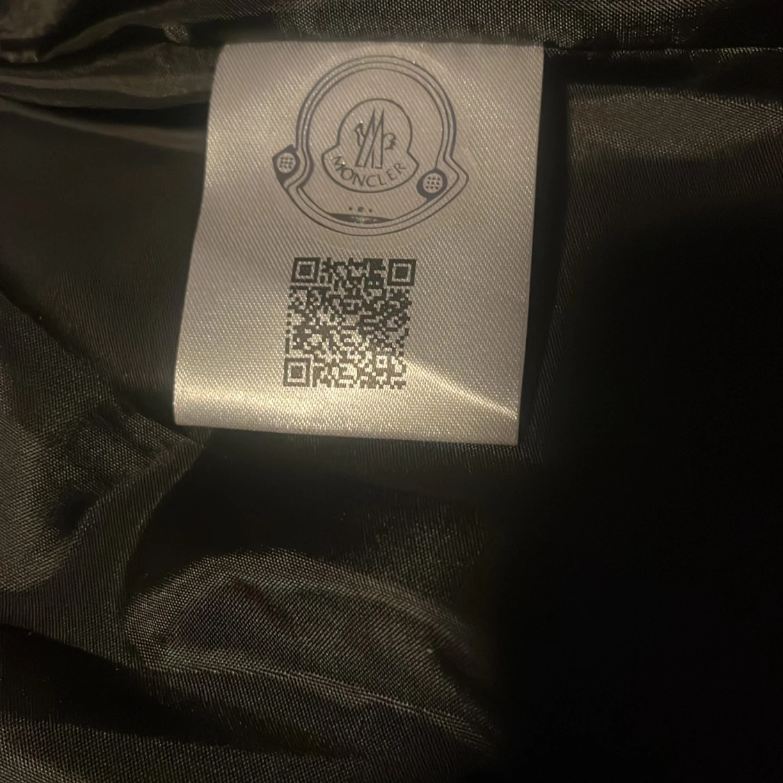 Svart dunväst från Moncler - 4