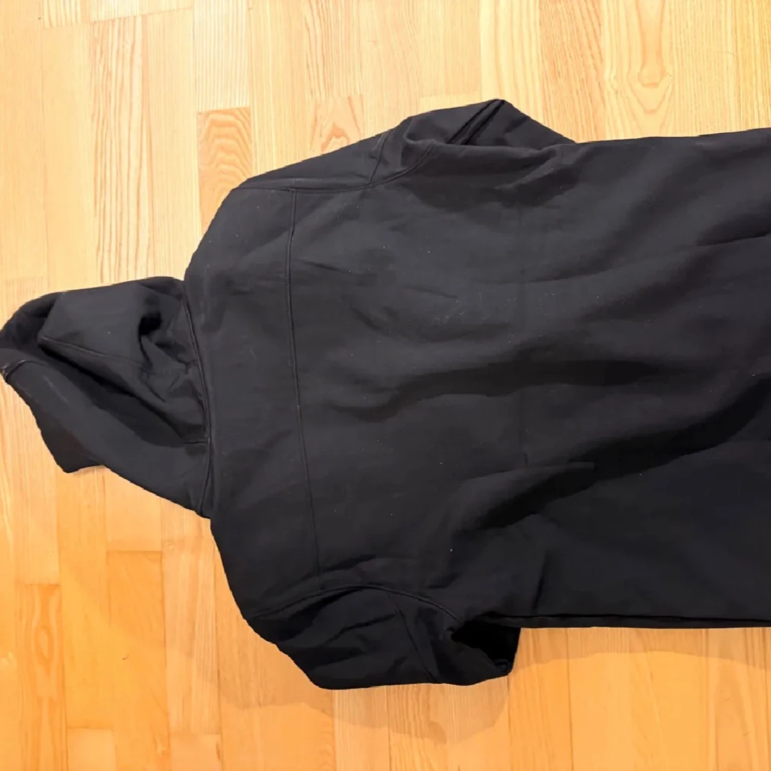 Svart vindjacka från Arc'teryx - 2