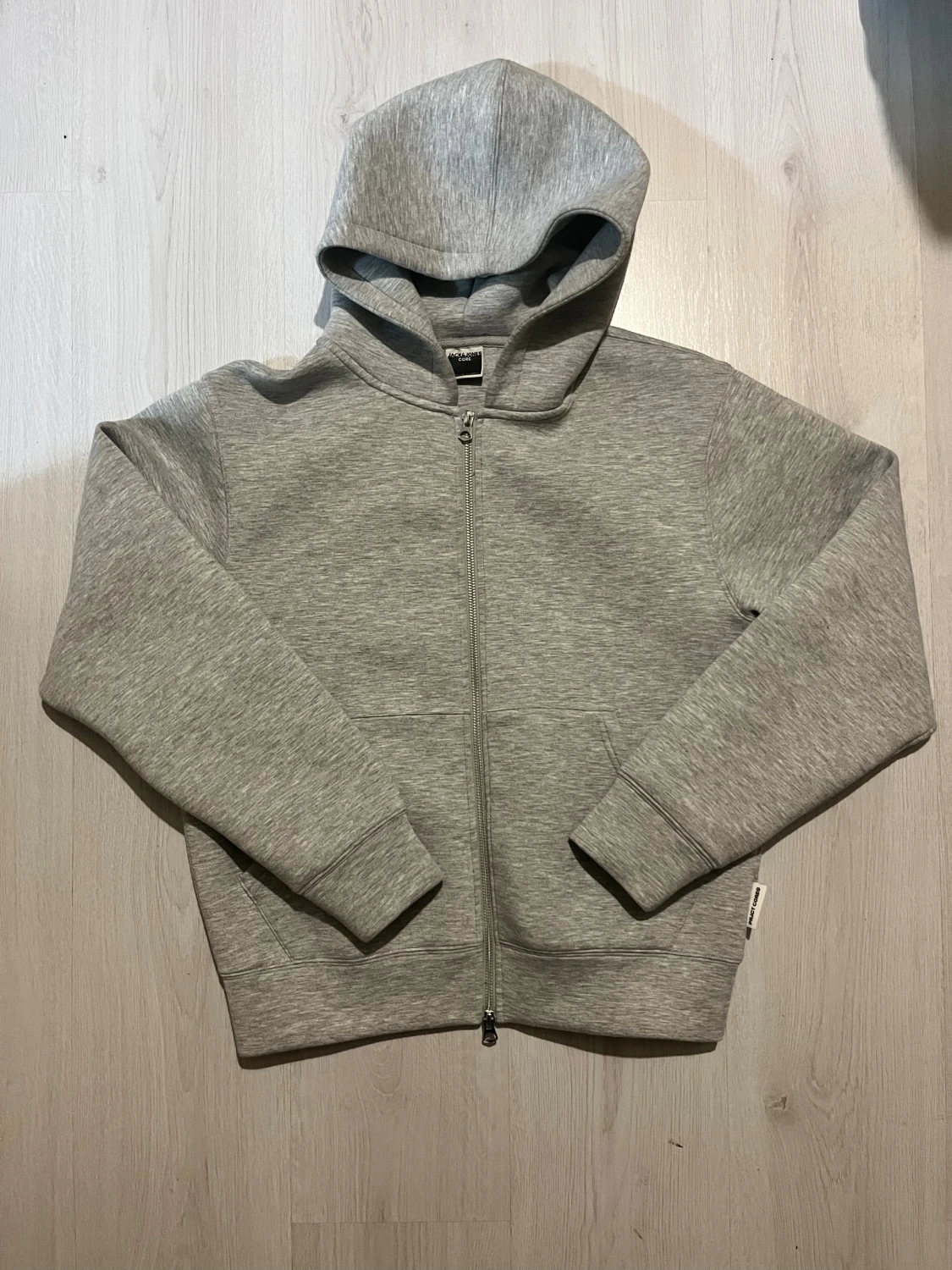 Grå hoodie från Jack & Jones Core