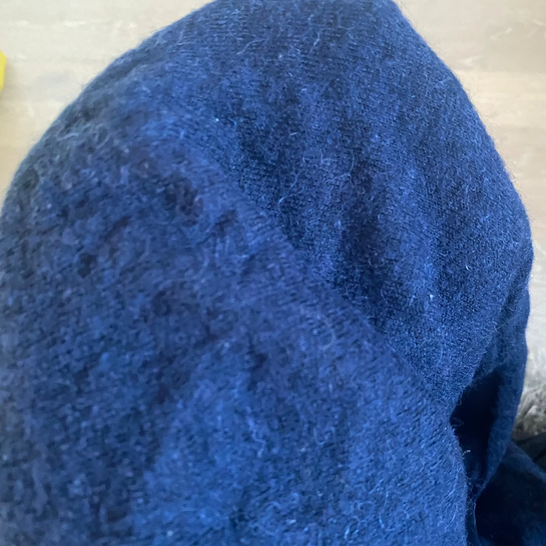 Mörkblå stickad tröja från Zara