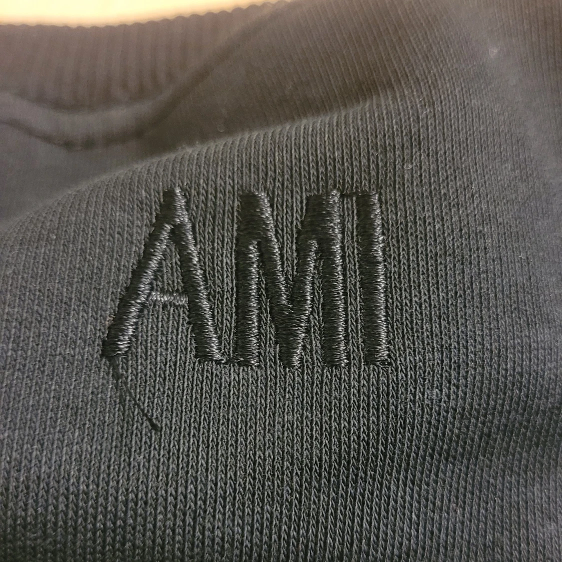 Svart sweatshirt från AMI Paris - 3