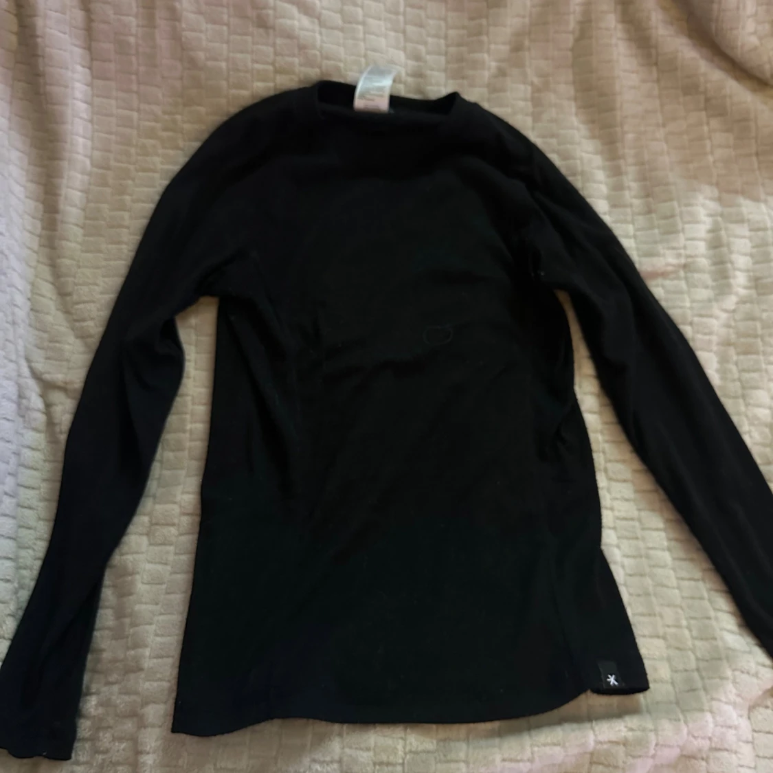 Svart långärmad underställströja