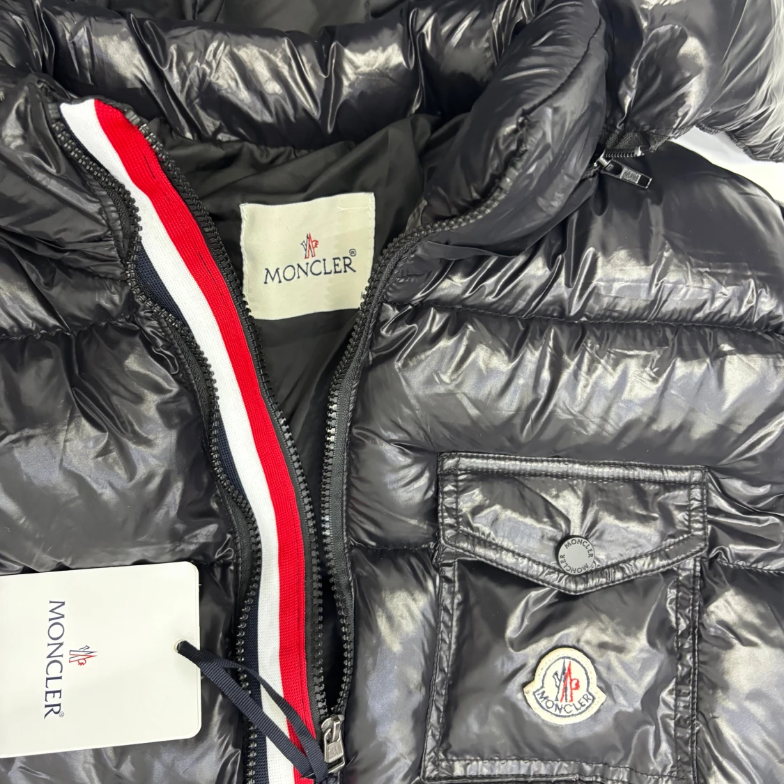 Svart Moncler pufferjacka med huva - 3