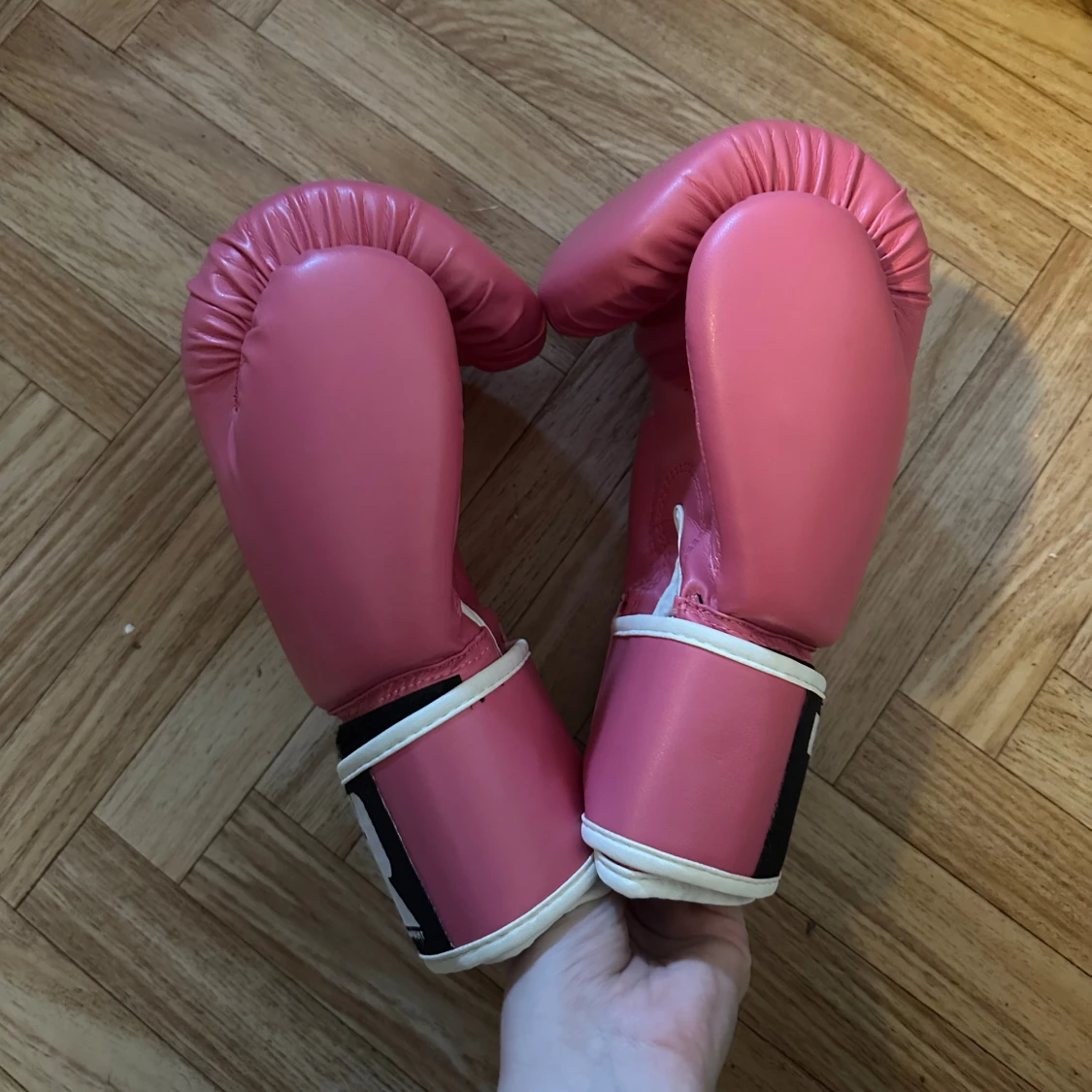 Rosa boxningshandskar  - 3