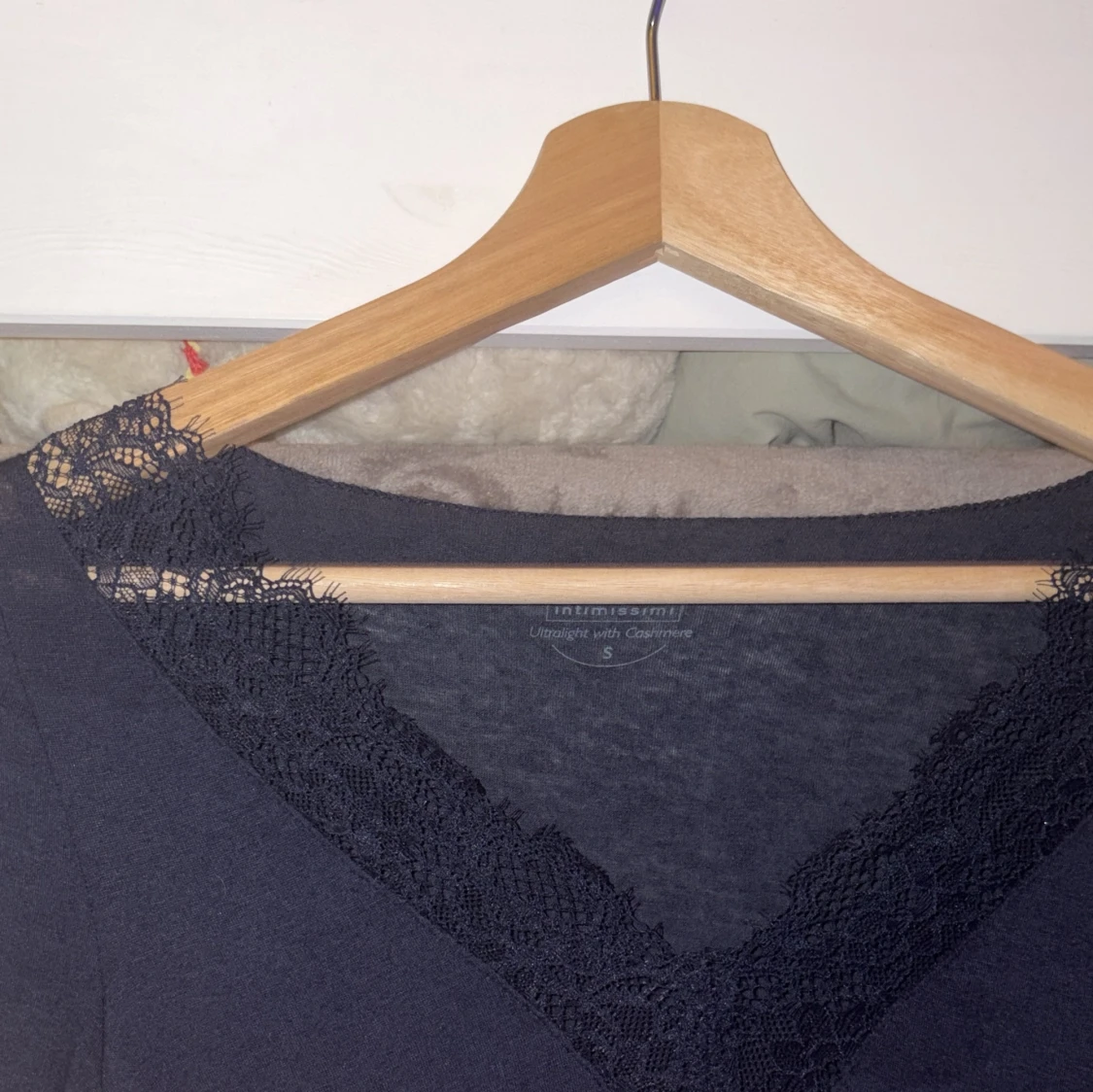 Svart långärmad topp med spets