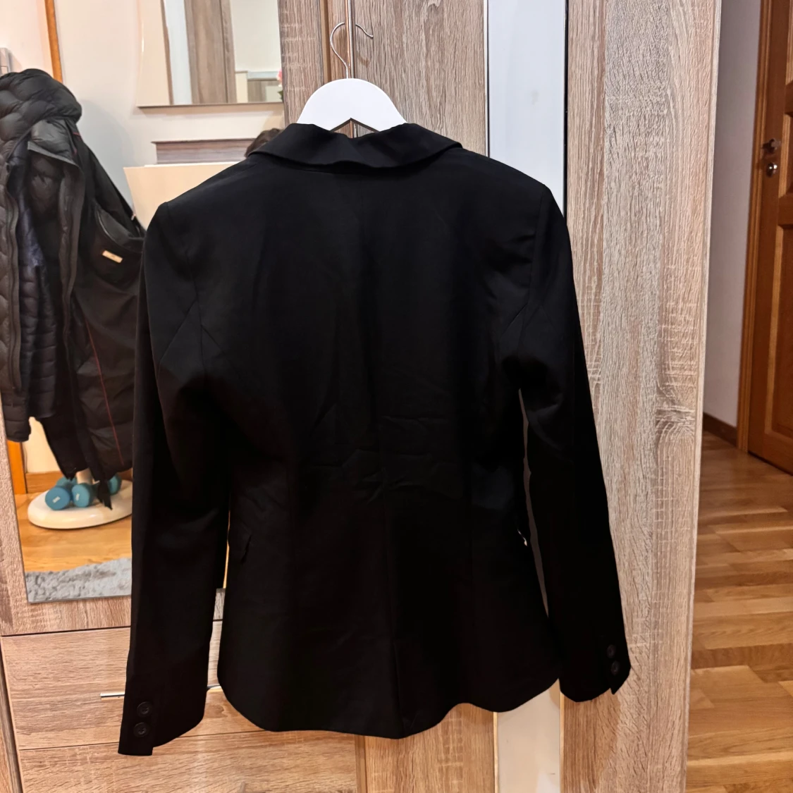 Svart kavaj med leopard mönster  - 1