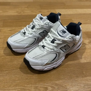 New Balance skor - Helt nya använt dem 1 gång men dem verkar vara för små för mig och därför säljer jag dem 