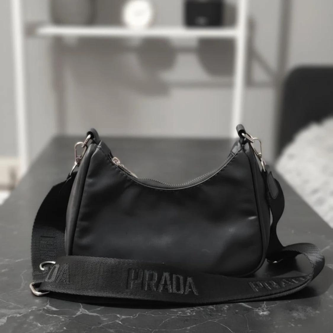 Svart axelväska  - 2