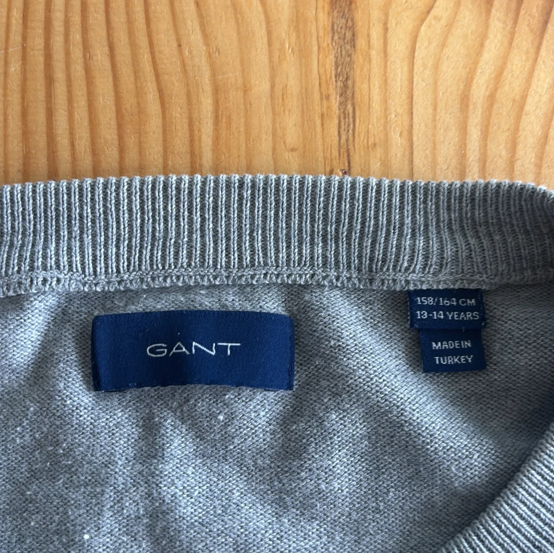 Grå bomullströja från GANT - 1