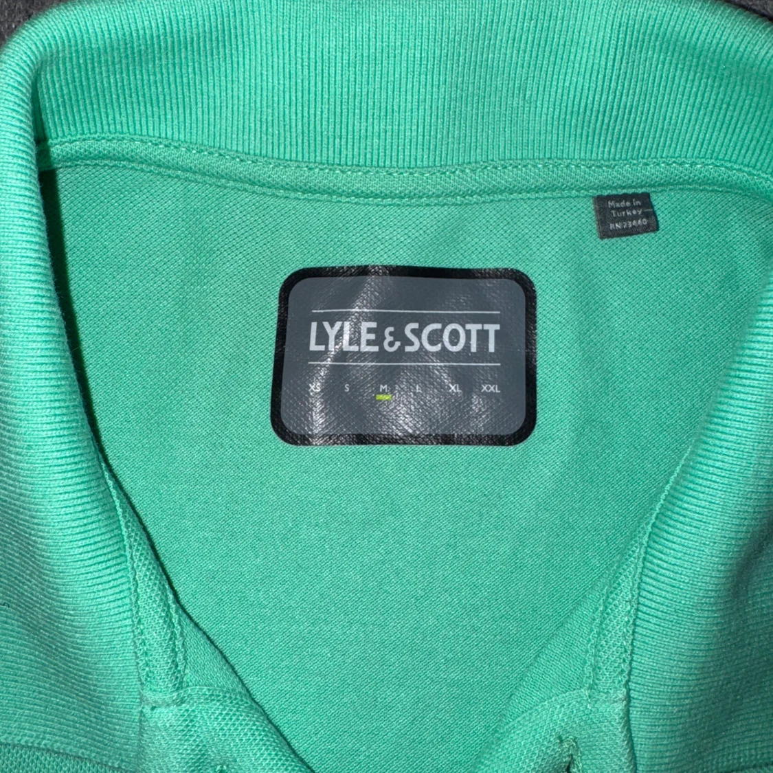 Mintgrön pikétröja från Lyle & Scott - 1