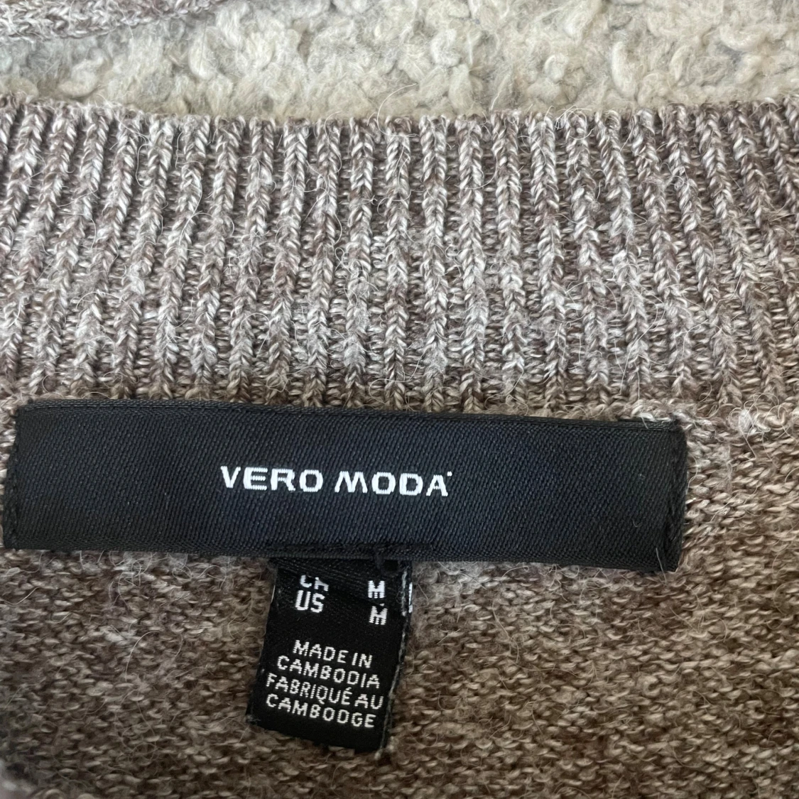 Brun-spräcklig stickad tröja Vero Moda M - 1