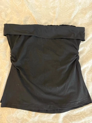 Olika sorters toppar  - Använda i bra stick vid intresse angående någon topp dm mig ❤️30kr st 