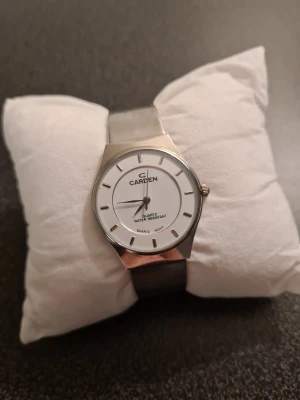 Carden damklocka  - Carden damklocka.