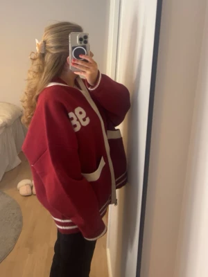 Edikted tröja - Jätte cool populär edikted bomberjacka!!! 