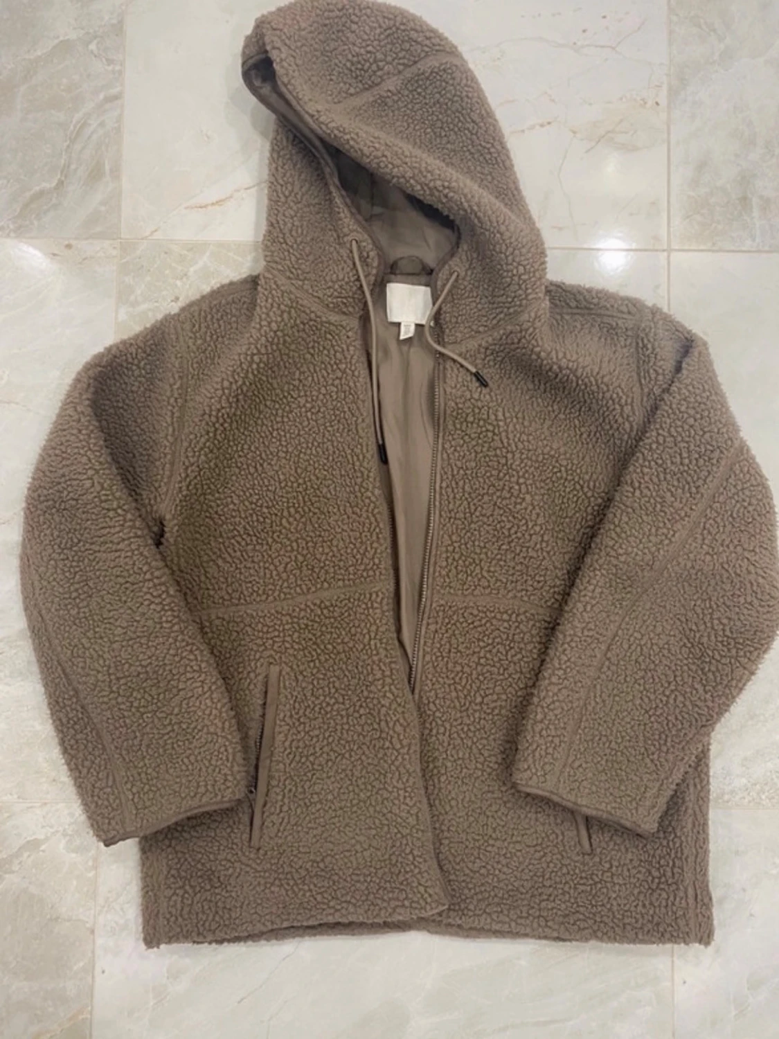 Beige teddyjacka med huva från H&M