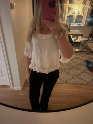 Blus - Superfin blus från Lindex barnavdelning men passar utmärkt för xs/s också💕Aldrig använd förutom prövad