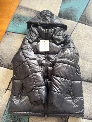 Jacka - Helt ny! Dm vid intresse!