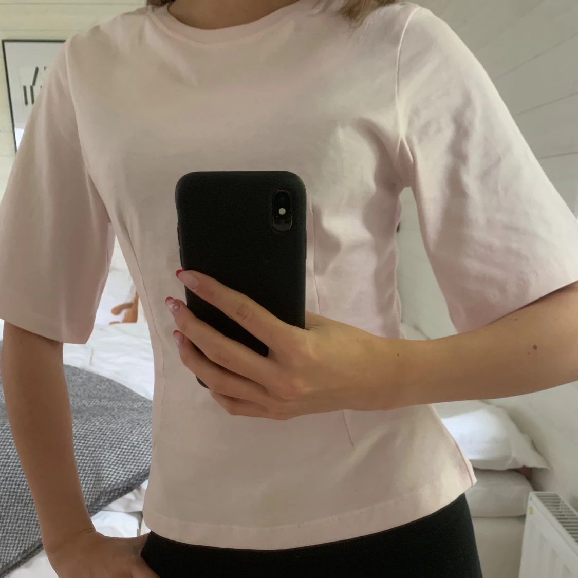 Ljusrosa t-shirt från Gina Tricot - 1