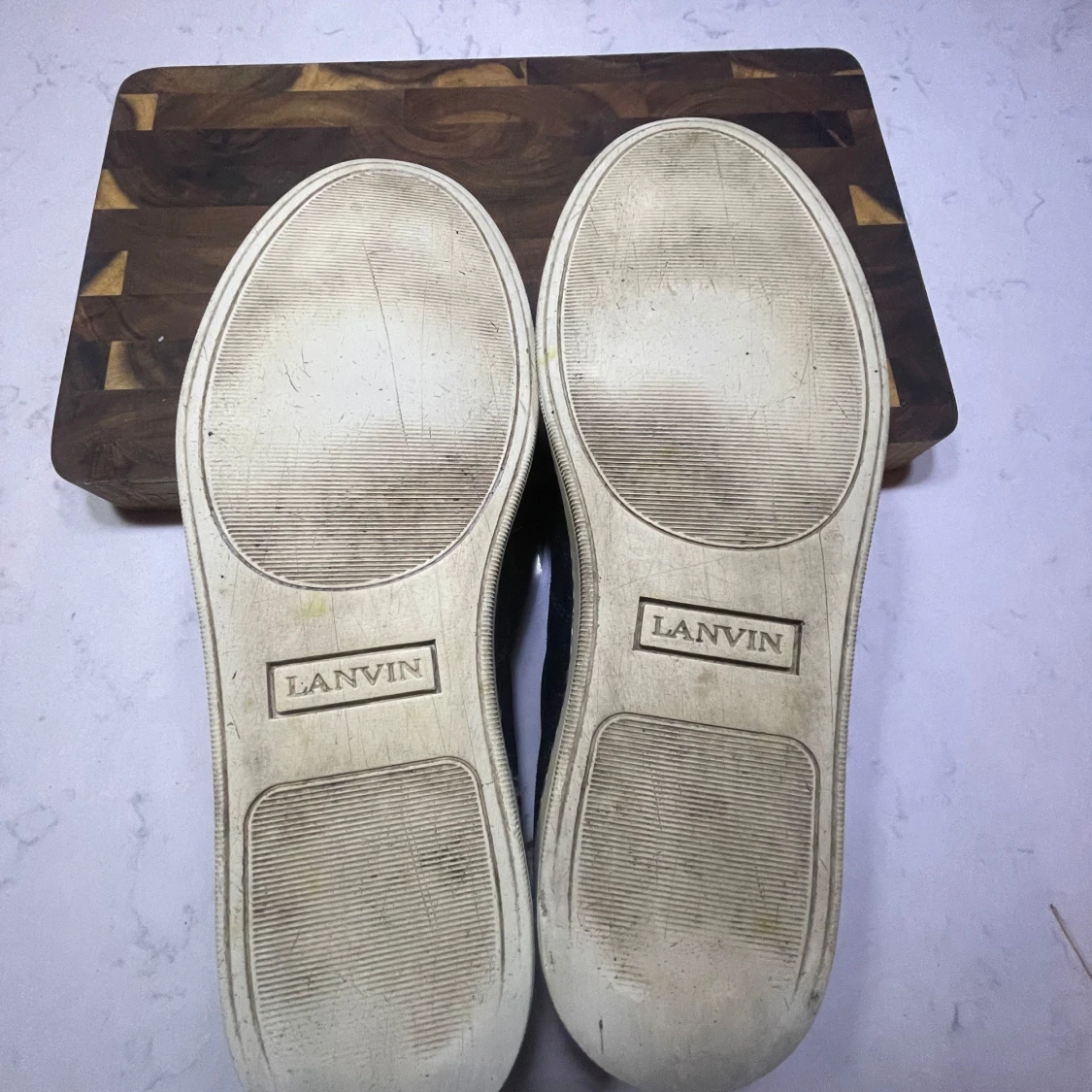 Svarta sneakers från Lanvin i skinn och mocka - 2