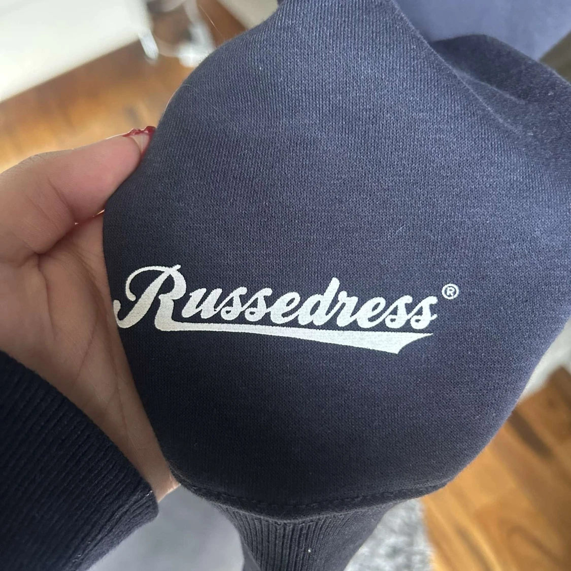 Mörkblå hoodie från Russemerch - 2