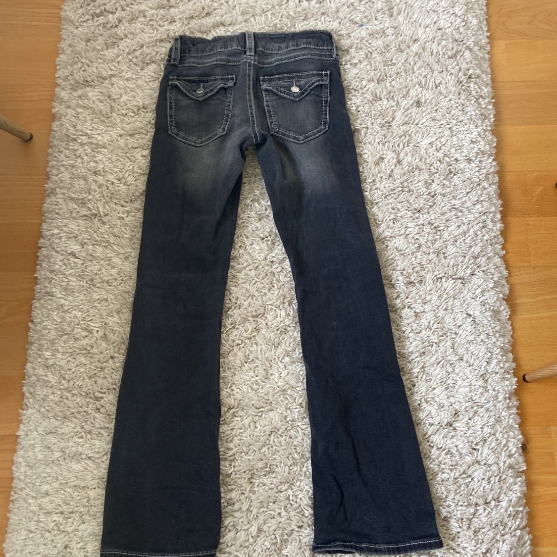 Bootcut jeans från Gina Tricot, stl 158 - 1