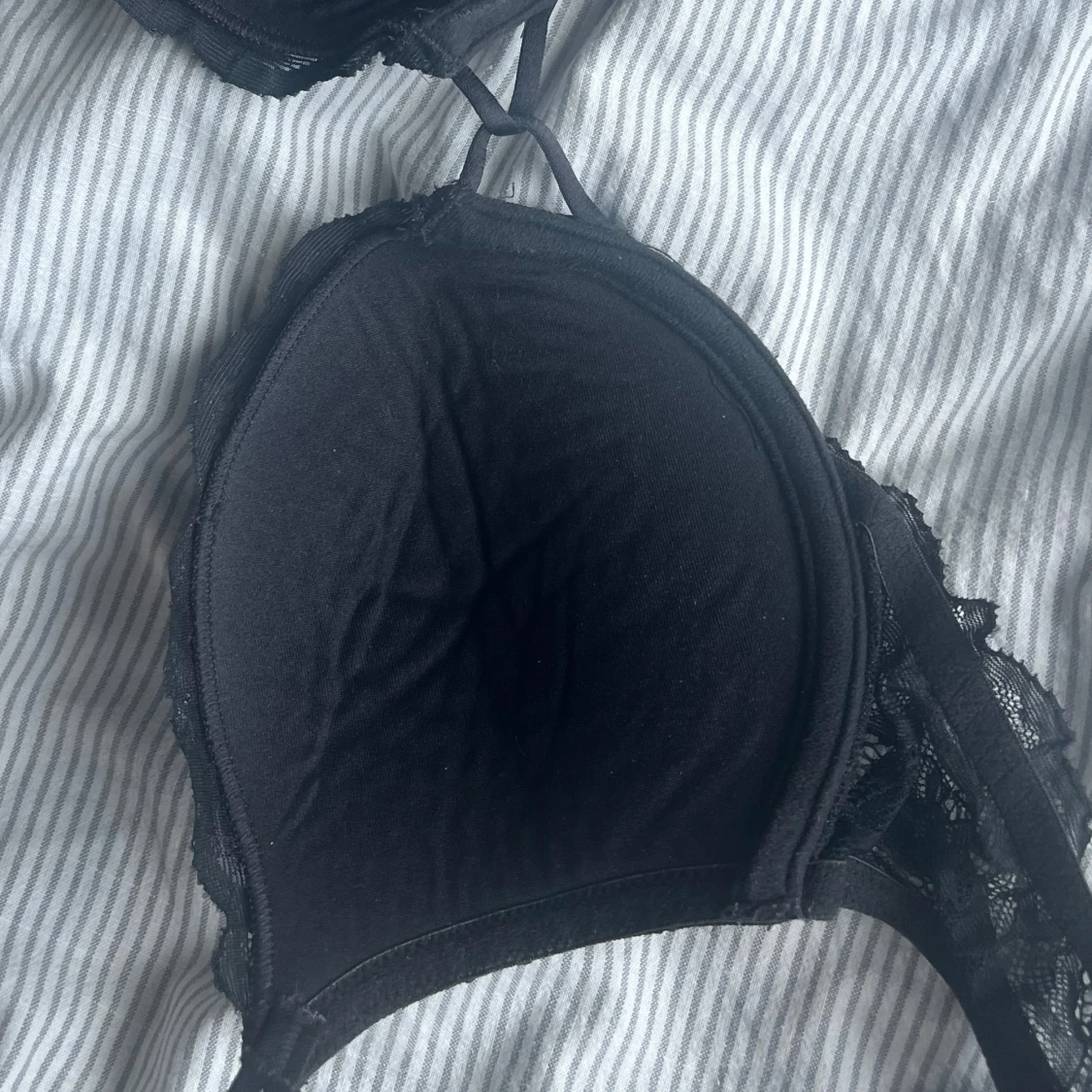 Svart spets-bh från Victoria's Secret - 3