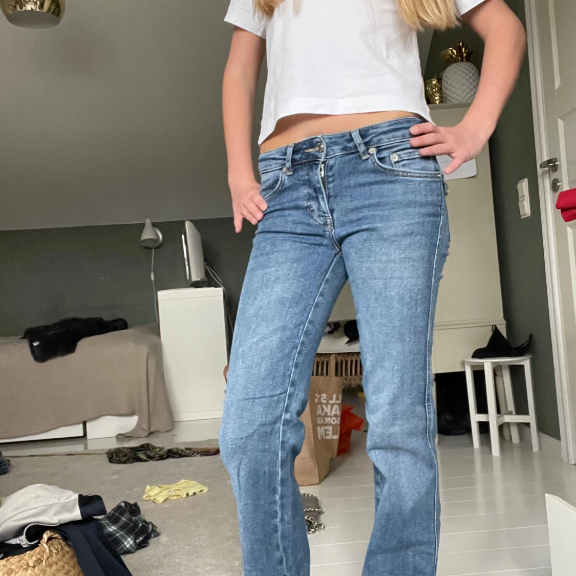Blåa bootcut jeans  - 2