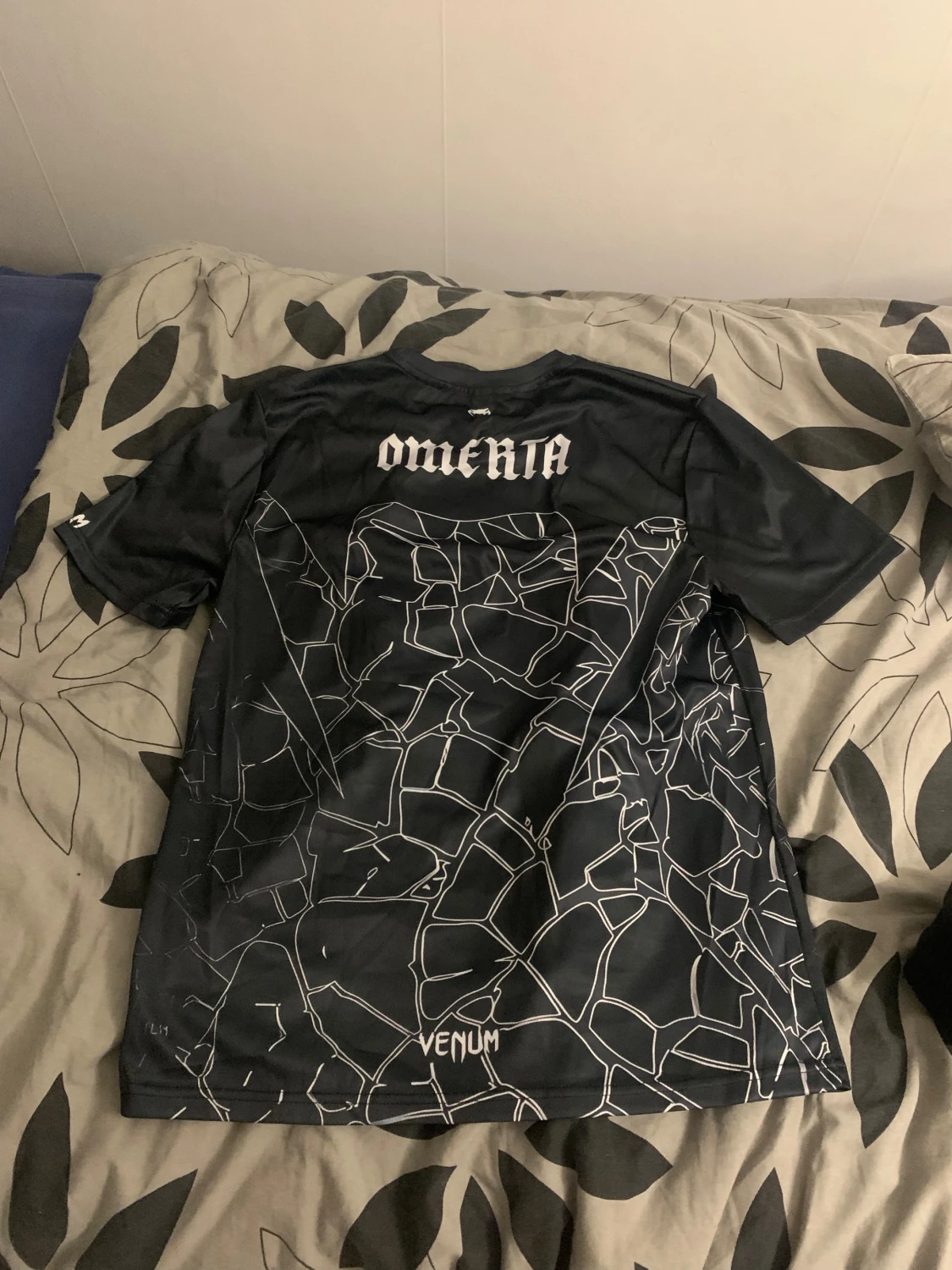 Svart tröja  Omerta S - 2