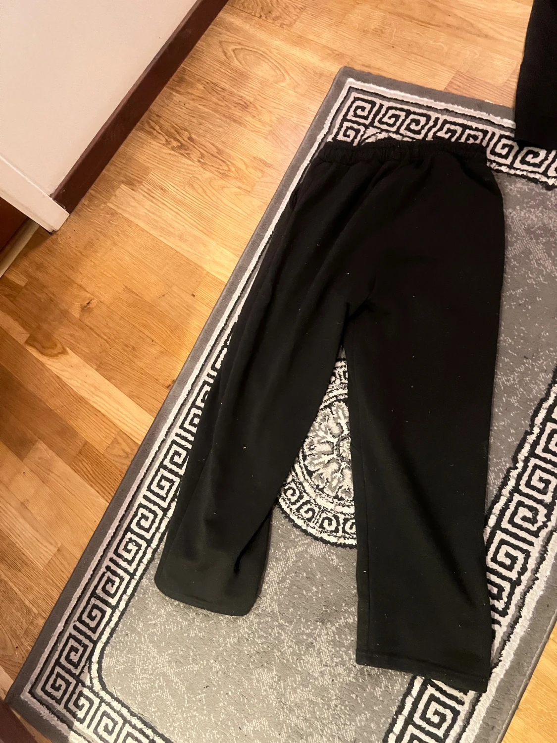 Svart Nofs tracksuit  - 2