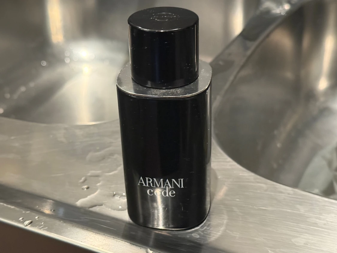 Armani code 75 ml edt Mycket bra skick