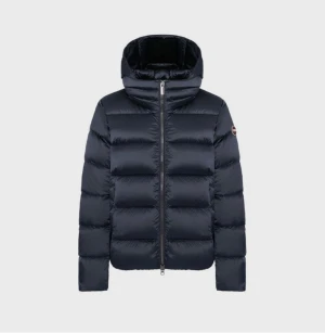 colmar jacka - Sååå snygg colmar jacka!! 🙃🙃 Passar perfekt till vintern med något stickat under! Priset kan diskuteras💗fråga gärna för bilder eller om något undras!☺️