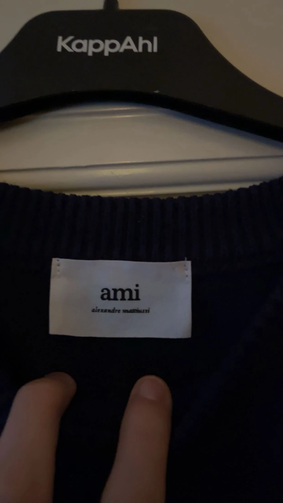 Mörkblå stickad tröja från Ami - 2