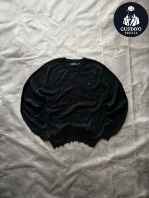 Ralph Lauren tröja - Tja. Ralph lauren tröja i nyskick, inga defekter. Storlek M och sitter true to size. Tveka inte på att ställa frågor! 🙌