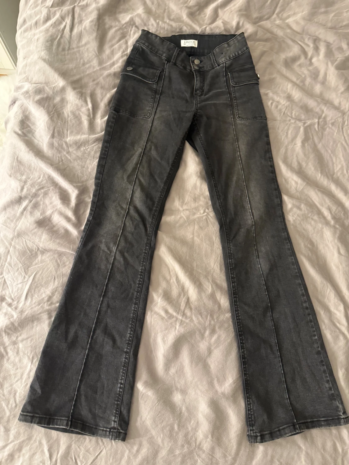 Svarta jeans bootcut