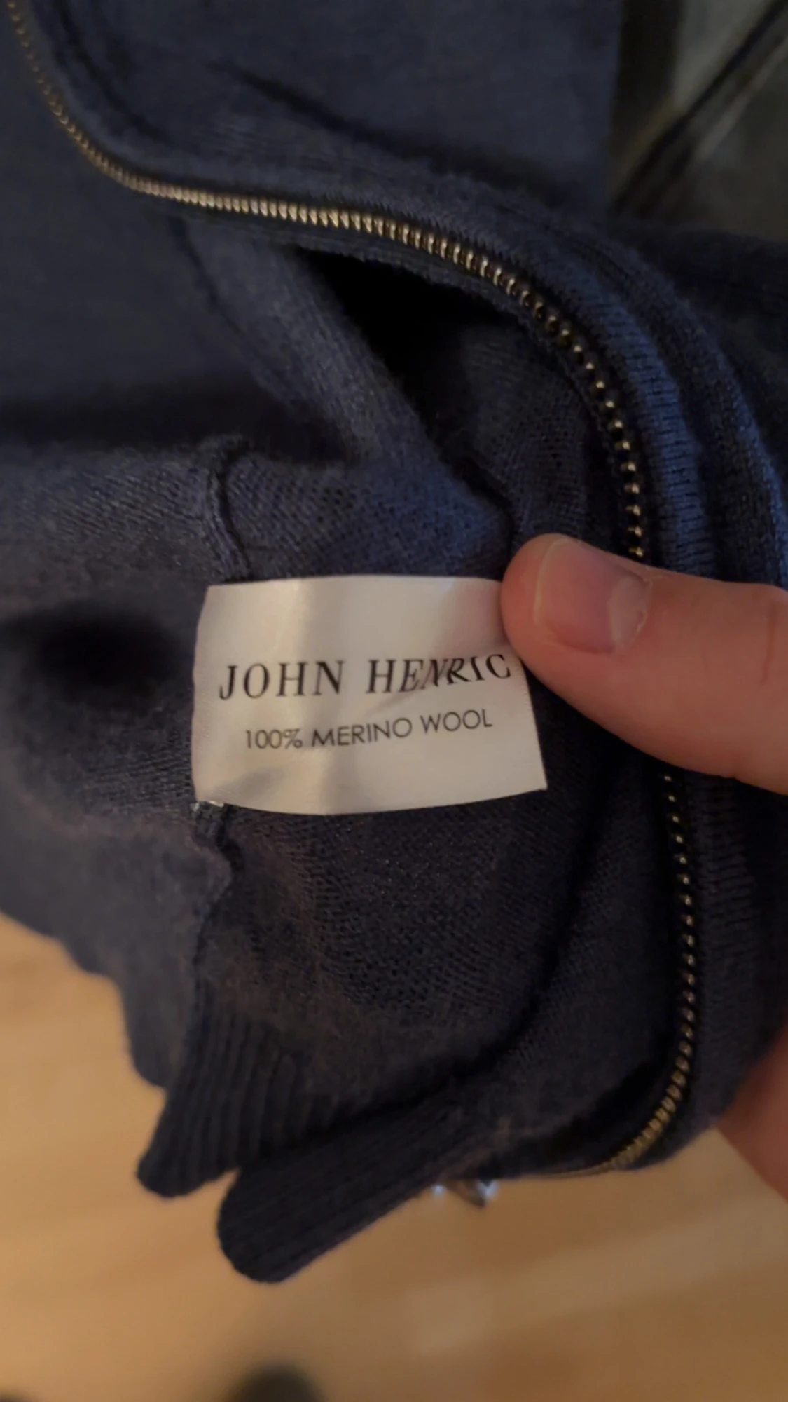 Marinblå kofta från John Henric - 2