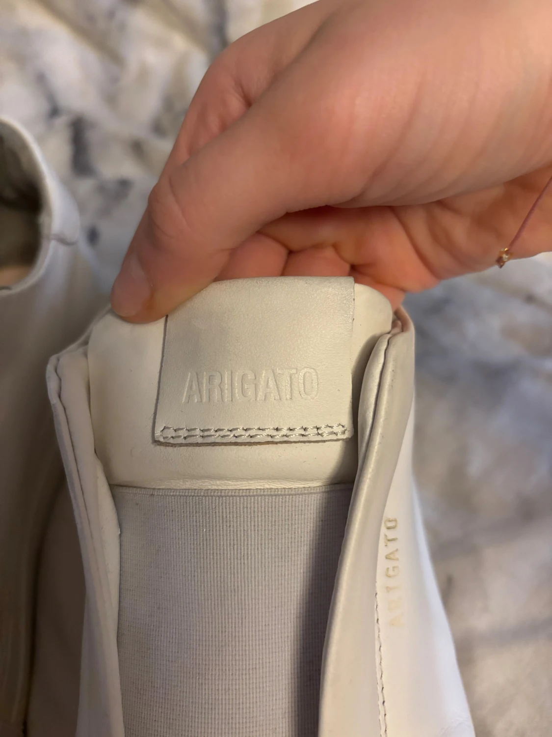 Vita arigato skor  - 2